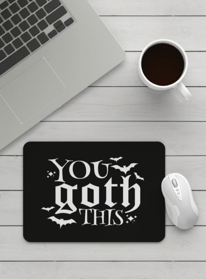 Mousepad negro con letras góticas - Image 3